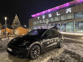 visitng the Tesla Gigafactory close to Berlin, with the new looby